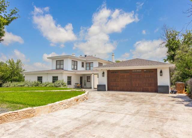 Property at 610 W Ave C, San Angelo, TX 76903, 5 beds, 4.5 baths