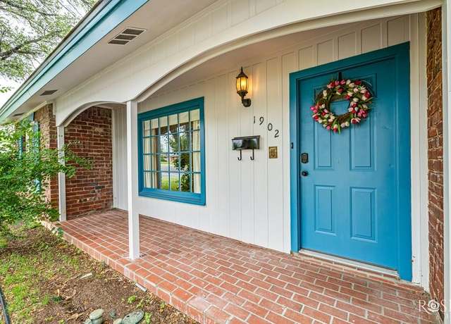 Property at 1902 College Hills Blvd, San Angelo, TX 76904, 3 beds, 2 baths