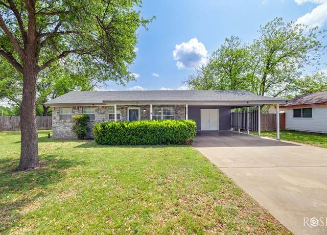 Property at 3109 College Hills Cir, San Angelo, TX 76904, 3 beds, 2 baths