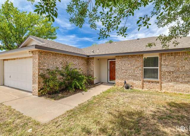 Property at 110 Crestwood Dr, San Angelo, TX 76903, 4 beds, 2 baths