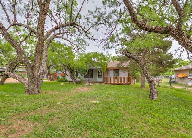 Property at 6626 Knickerbocker Rd, San Angelo, TX 76904, 3 beds, 2 baths