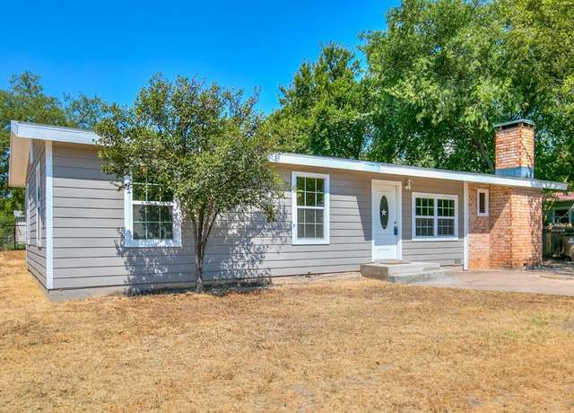 Property at 1611 Mission Ave, San Angelo, TX 76905, 4 beds, 2 baths