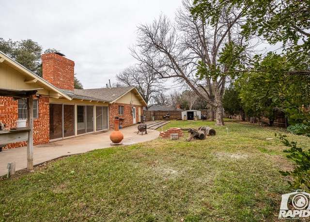 Property at 2158 Sul Ross St, San Angelo, TX 76904, 3 beds, 2 baths
