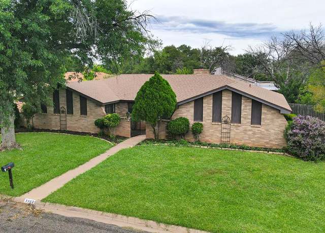 Property at 3302 Southland Blvd, San Angelo, TX 76904, 3 beds, 2 baths