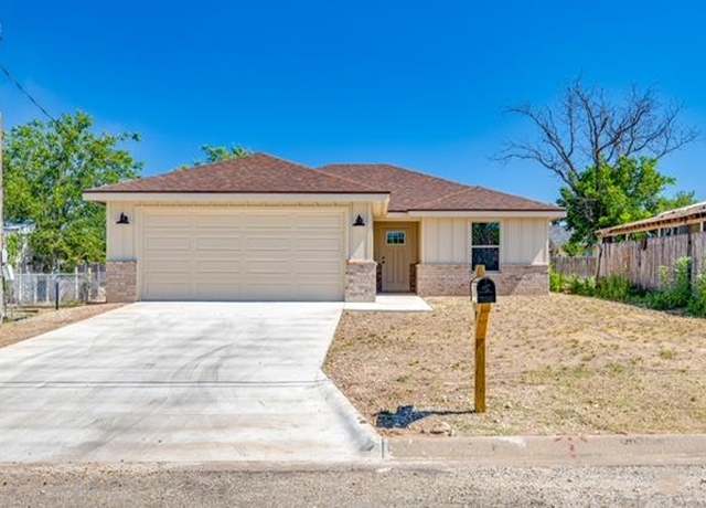 Property at 1924 Beacon St, San Angelo, TX 76905, 3 beds, 2 baths