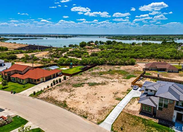 Property at 1737 Overhill Dr #27, San Angelo, TX 76904