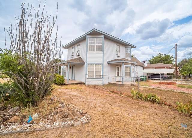 Property at 901 Koberlin St, San Angelo, TX 76903, 3 beds, 2 baths