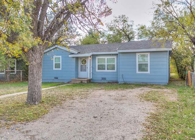 Property at 513 E 25th St, San Angelo, TX 76903, 3 beds, 2 baths