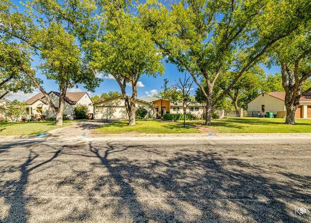Property at 1306 S Monroe St, San Angelo, TX 76901, 4 beds, 4 baths