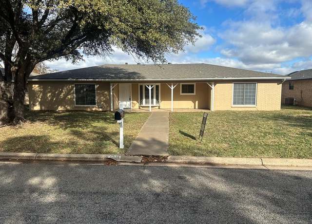 Property at 3714 Threeawn Trl, San Angelo, TX 76904, 3 beds, 2 baths