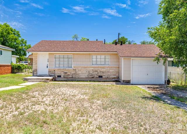 Property at 2105 Coleman St, San Angelo, TX 76901, 3 beds, 1 bath