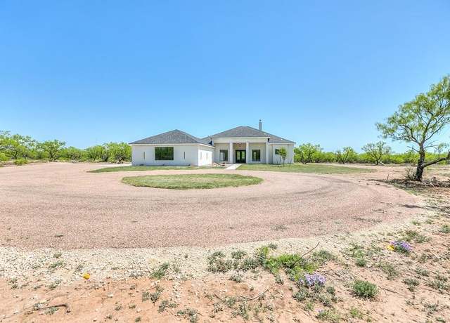 Property at 5840 Eugene Trl, San Angelo, TX 76904, 4 beds, 4 baths