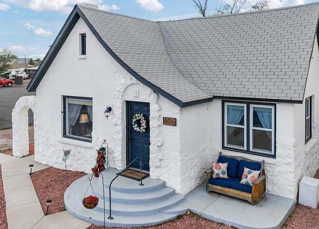 Property at 405 E Ave Ave E, Alpine, TX 79830, 2 beds, 1 bath