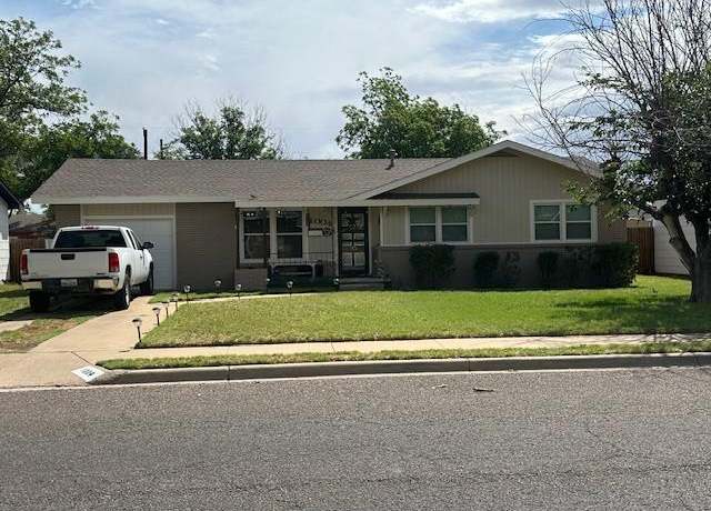 Property at 1004 NW 9th St, Andrews, TX 79714, 3 beds, 1 bath