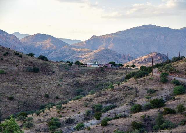 Property at 215 Warbonnet Rd, Fort Davis, TX 79734, 3 beds, 3 baths