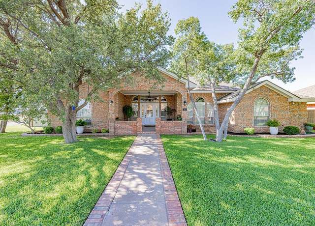 Property at 1 Tuberosa Ct, Odessa, TX 79765, 4 beds, 3 baths
