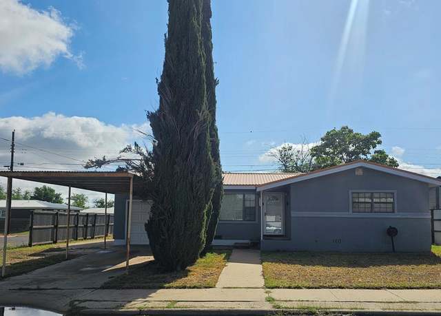 Property at 810 NE 2nd St, Andrews, TX 79714, 3 beds, 1.5 baths