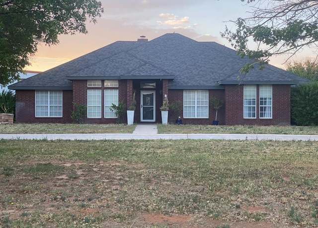 Property at 5 Morningside Dr, Andrews, TX 79714, 4 beds, 3.5 baths