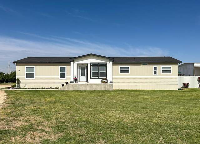 Property at 116 Private Rd 206-i, Seminole, TX 79360, 4 beds, 2.5 baths