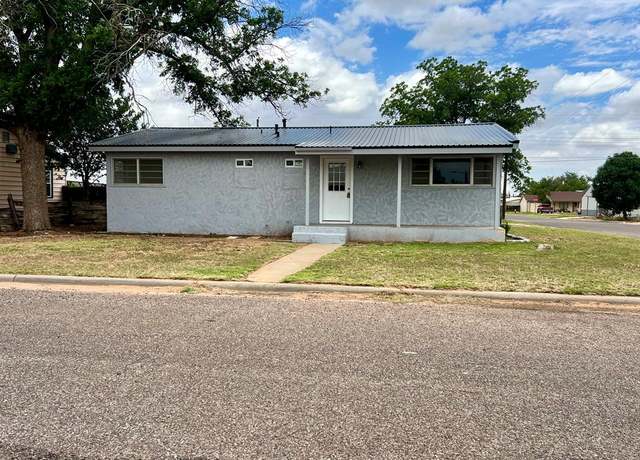 Property at 1100 NW 7th St, Andrews, TX 79714, 3 beds, 2 baths