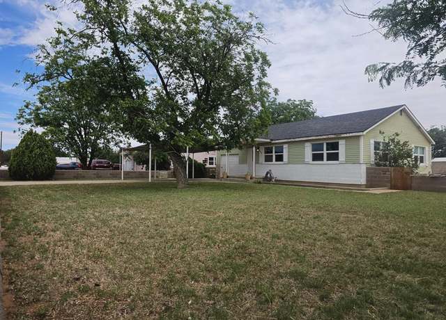 Property at 400 NW 13th St, Andrews, TX 79714, 2 beds, 1 bath