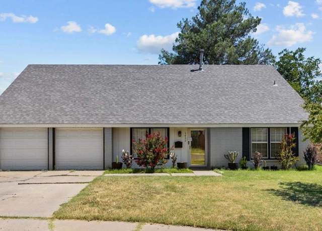 Property at 1432 Haywood Ave, Odessa, TX 79761, 4 beds, 2 baths
