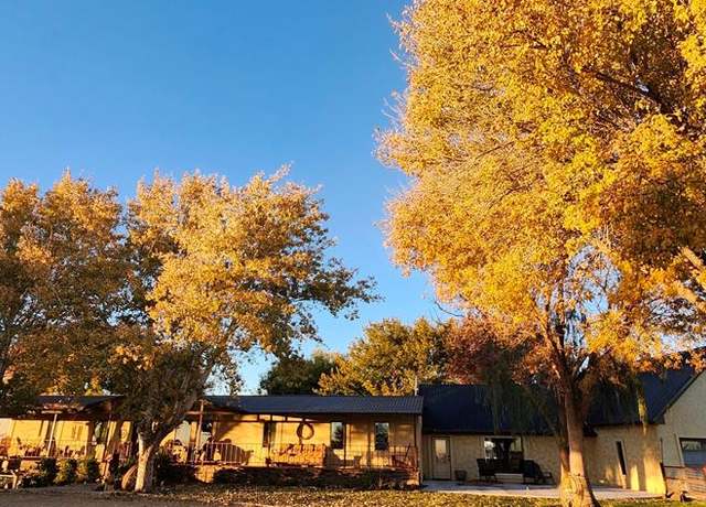 Property at 349 County Rd 400 E, Seminole, TX 79360, 4 beds, 3 baths