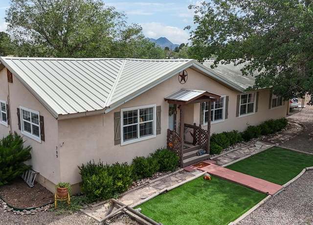 Property at 709 N 2nd St, Alpine, TX 79830, 4 beds, 2 baths