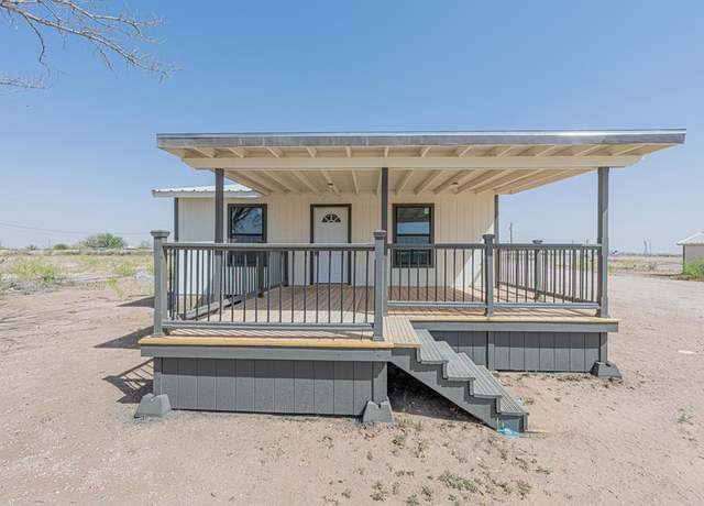 Property at 241 Bass St, Crane, TX 79731, 3 beds, 3 baths