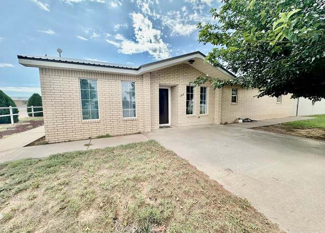 Property at 123 County Rd 401-k, Seminole, TX 79360, 4 beds, 2 baths