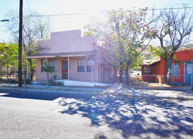 Property at 202 W Gallego Ave, Alpine, TX 79830, 2 beds, 1 bath