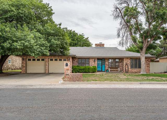 Property at 907 SW 10th St, Seminole, TX 79360, 3 beds, 2 baths
