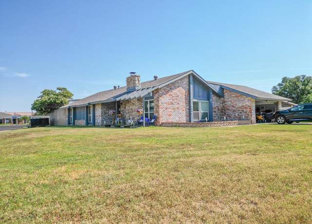 Property at 4624 Applewood Dr, Odessa, TX 79761, 3 beds, 2 baths