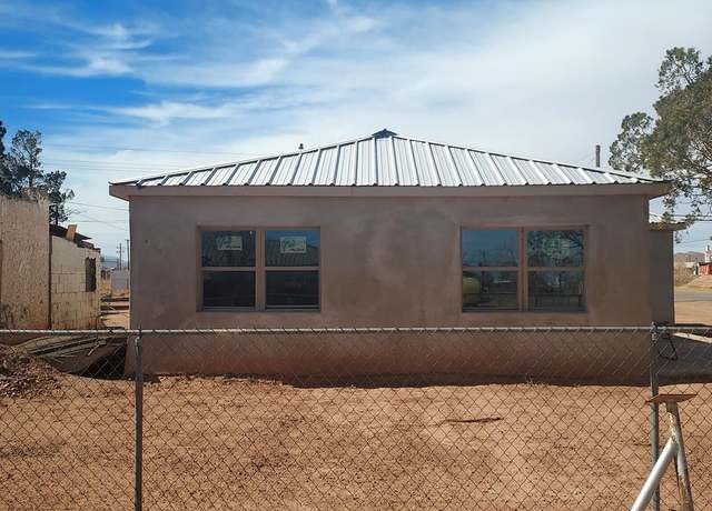 Property at 201 W Desert Ave, Van Horn, TX 79855, 3 beds, 1 bath