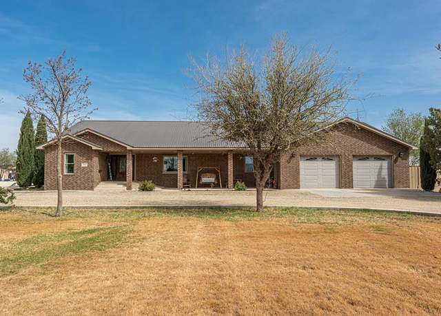 Property at 707 US Hwy 180 Hwy E, Seminole, TX 79360, 4 beds, 3.5 baths