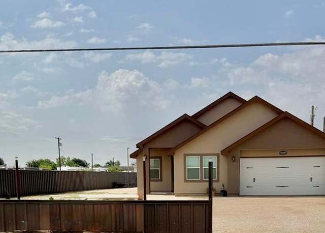 Property at 10135 W 18th St, Odessa, TX 79763, 4 beds, 2 baths