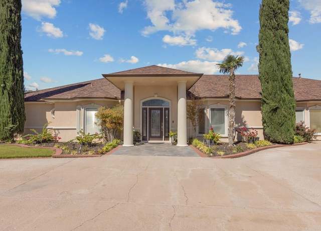 Property at 8 San Clemente Cir, Odessa, TX 79765, 6 beds, 4.5 baths