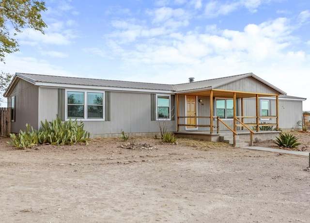 Property at 700 Sequoia Dr, Fort Davis, TX 79734, 4 beds, 2 baths