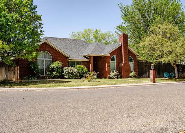 Property at 1513 Live Oak Ln, Andrews, TX 79714, 3 beds, 2.5 baths