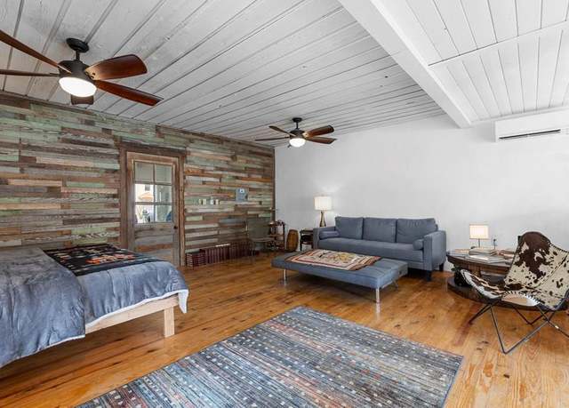 Property at 206 W Murphy Ave, Alpine, TX 79830, 3 beds, 3 baths