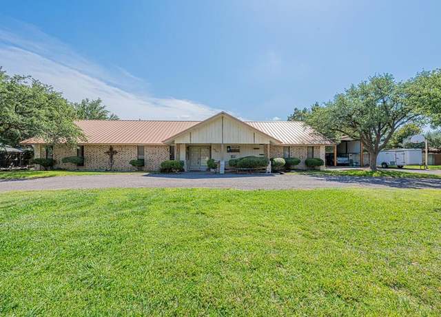Property at 9311 Cromwell Ter, Odessa, TX 79764, 3 beds, 2 baths