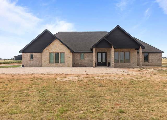 Property at 225 Private Road 302 – A, Seminole, TX 79360, 3 beds, 2.5 baths