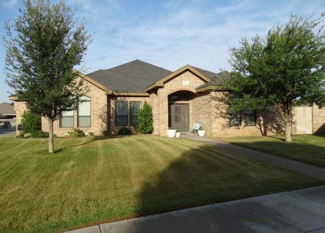 Property at 1 Warwick Dr, Odessa, TX 79765, 4 beds, 2.5 baths