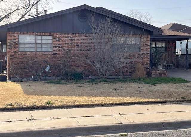 Property at 1432 Shannon Dr, Kermit, TX 79745, 4 beds, 2 baths