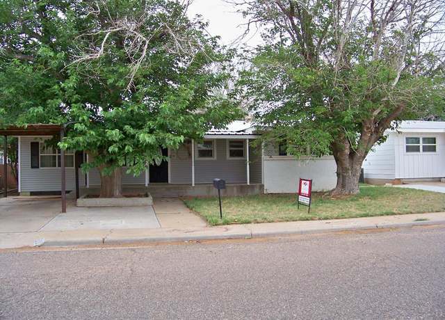 Property at 309 SW 10th St, Andrews, TX 79714, 2 beds, 1.5 baths