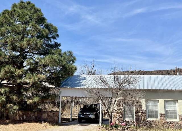 Property at 109 N Davis St, Fort Davis, TX 79734, 1 bed, 1 bath