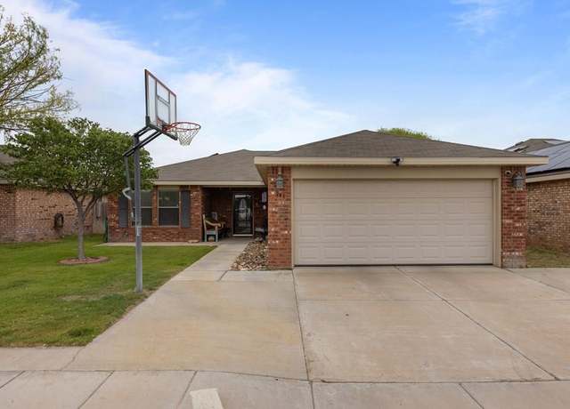 Property at 501 E 19th St, Monahans, TX 79756, 4 beds, 2 baths
