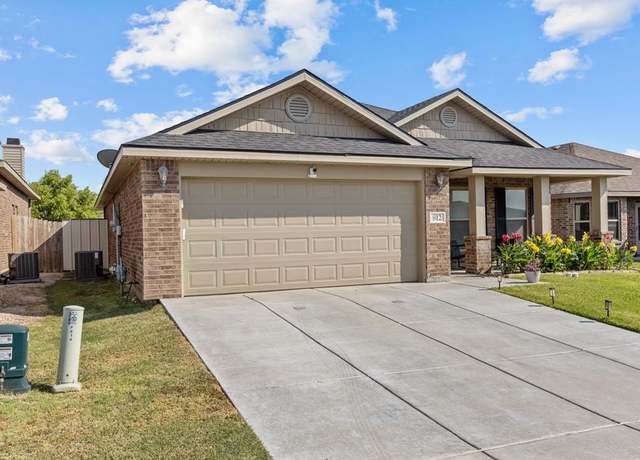Property at 812 E 93rd St, Odessa, TX 79765, 3 beds, 2 baths
