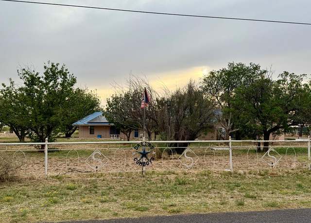 Property at 400 SE County Rd 2751, Andrews, TX 79714, 3 beds, 2 baths