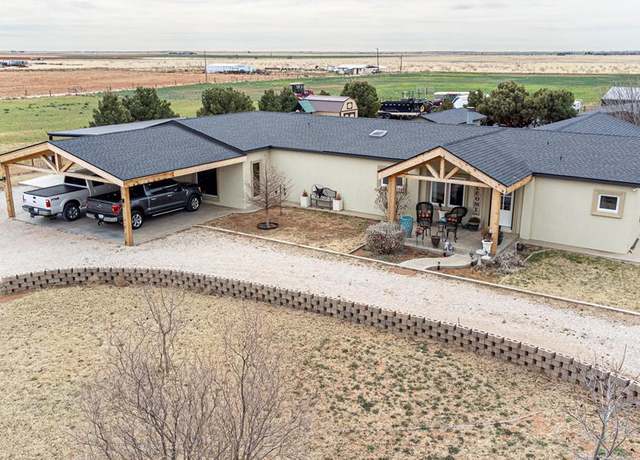 Property at 135 County Rd 218, Seminole, TX 79360, 2 beds, 2 baths